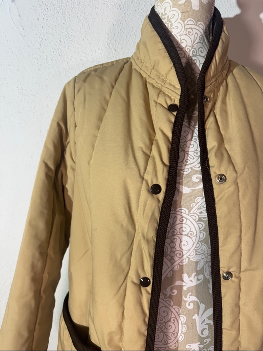 Women’s Long Puffer Coat in Camel size medium ja1 - Picture 3 of 6